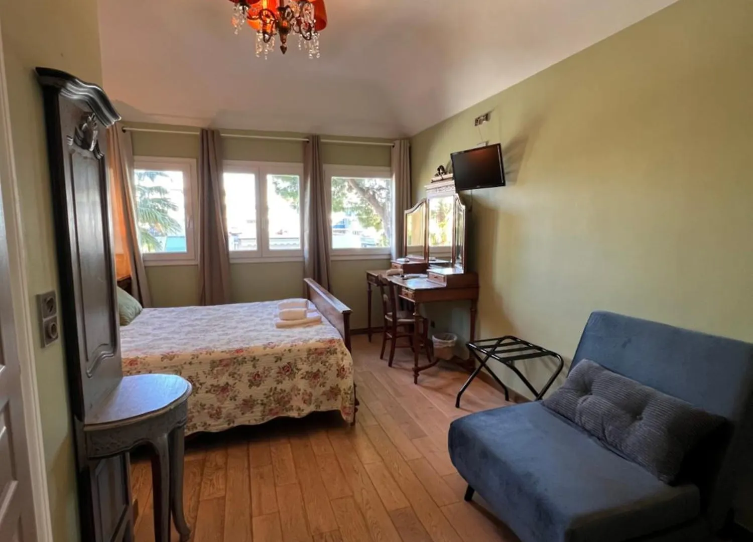 Hotel Le Ponteil Antibes
