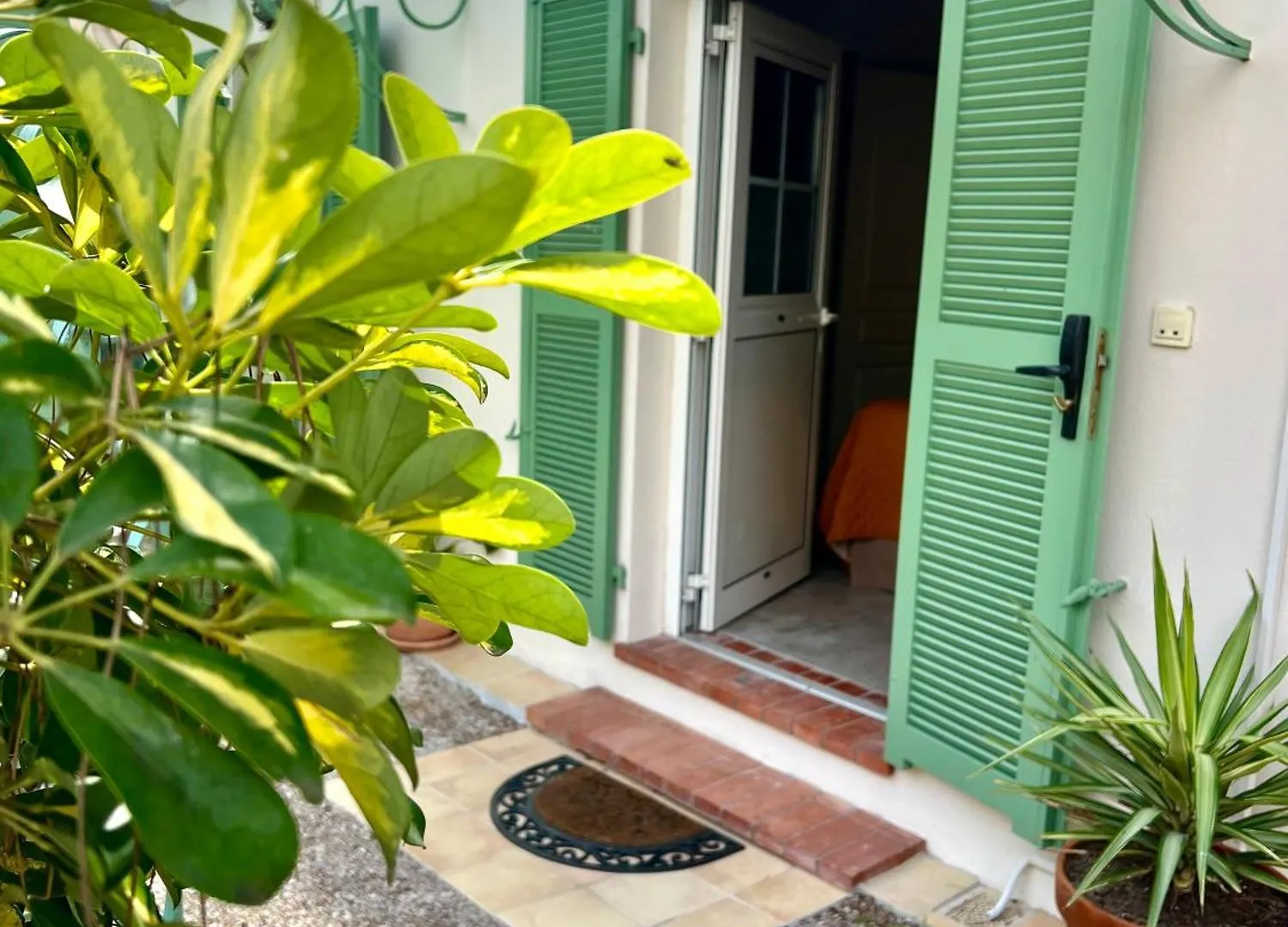 Hotel Le Ponteil Antibes France