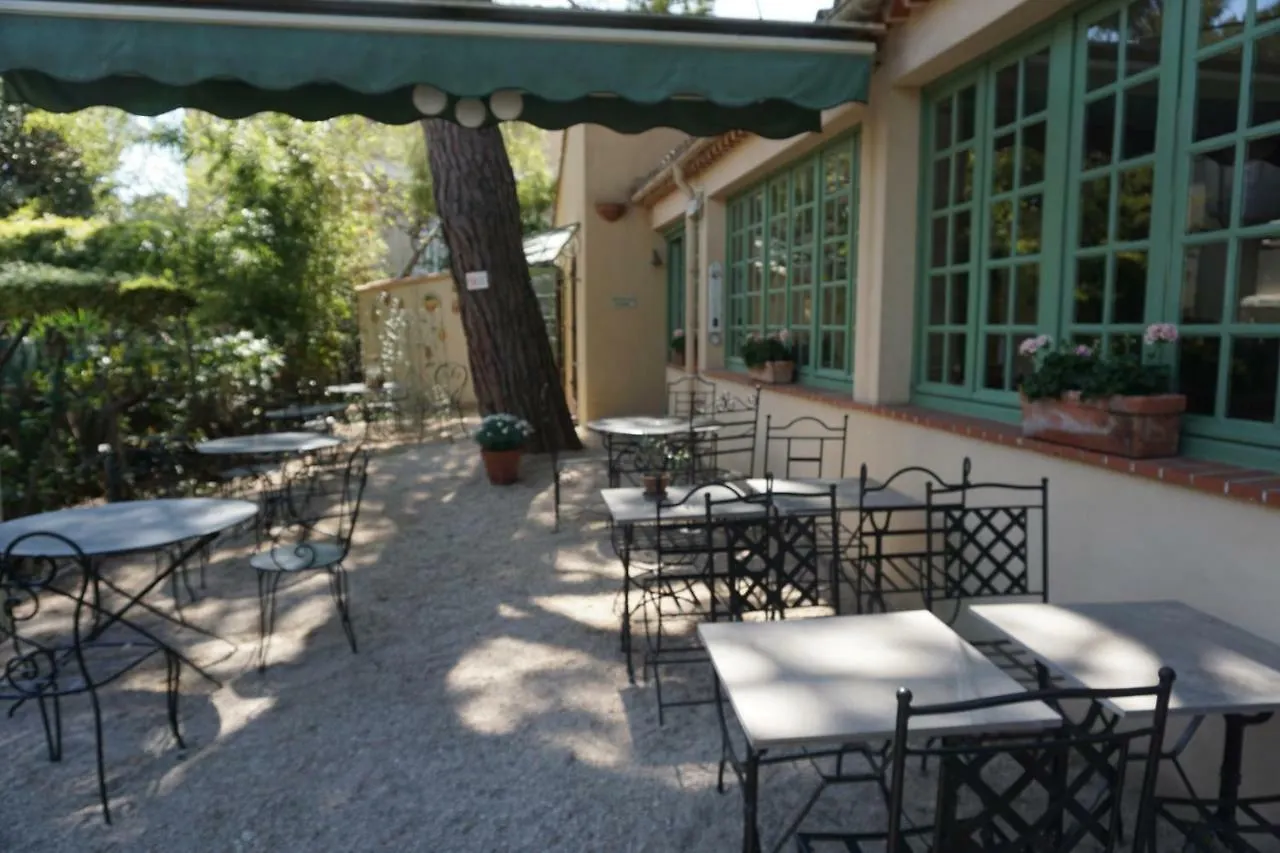Hotel Le Ponteil Antibes