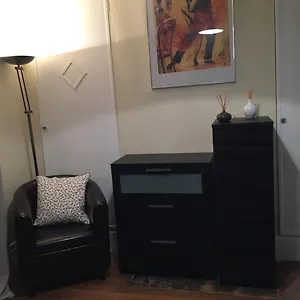 https://appartement-dans-le-marais.fr-paris.fr