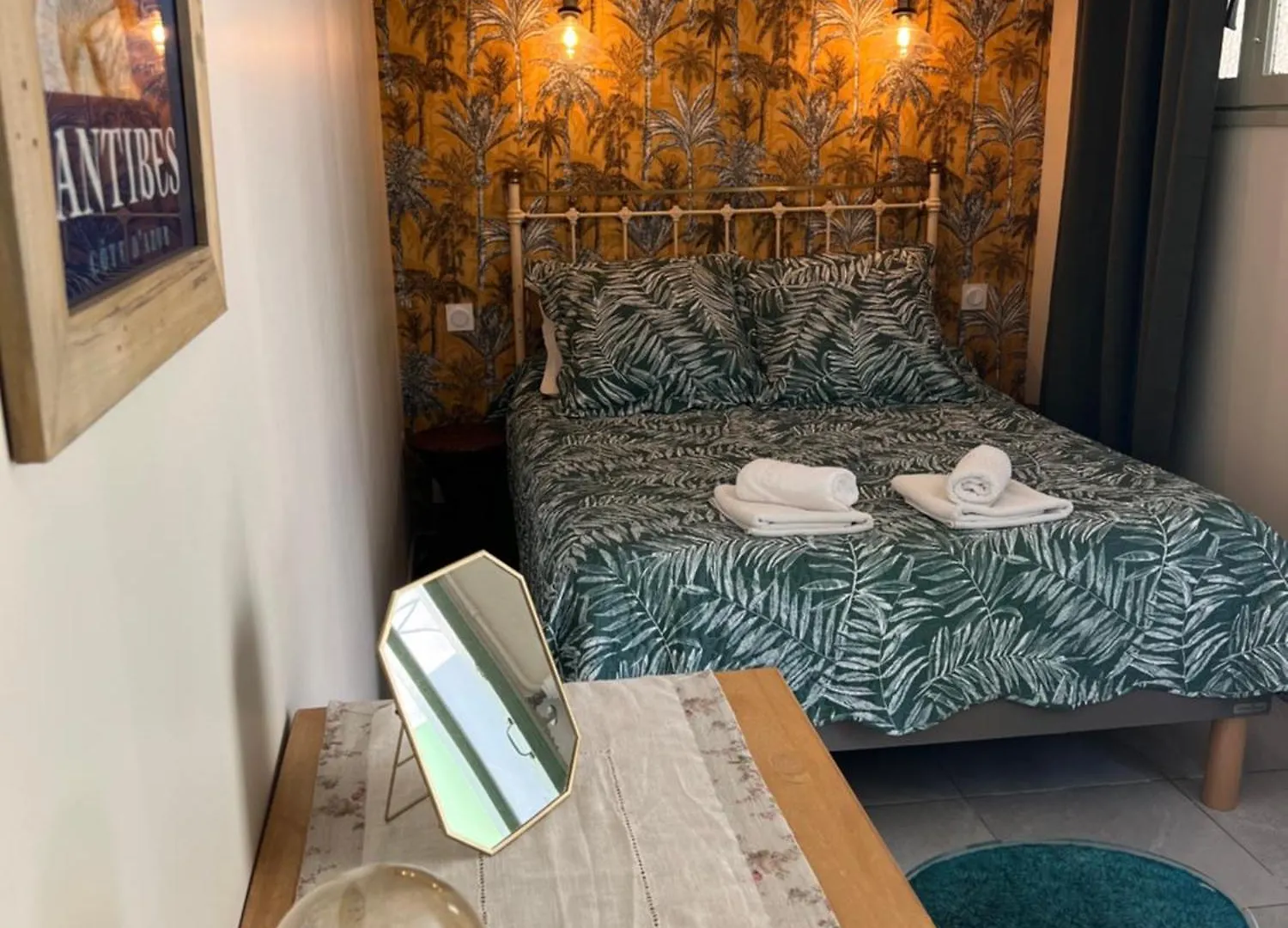 Hotel Le Ponteil Antibes 2*,