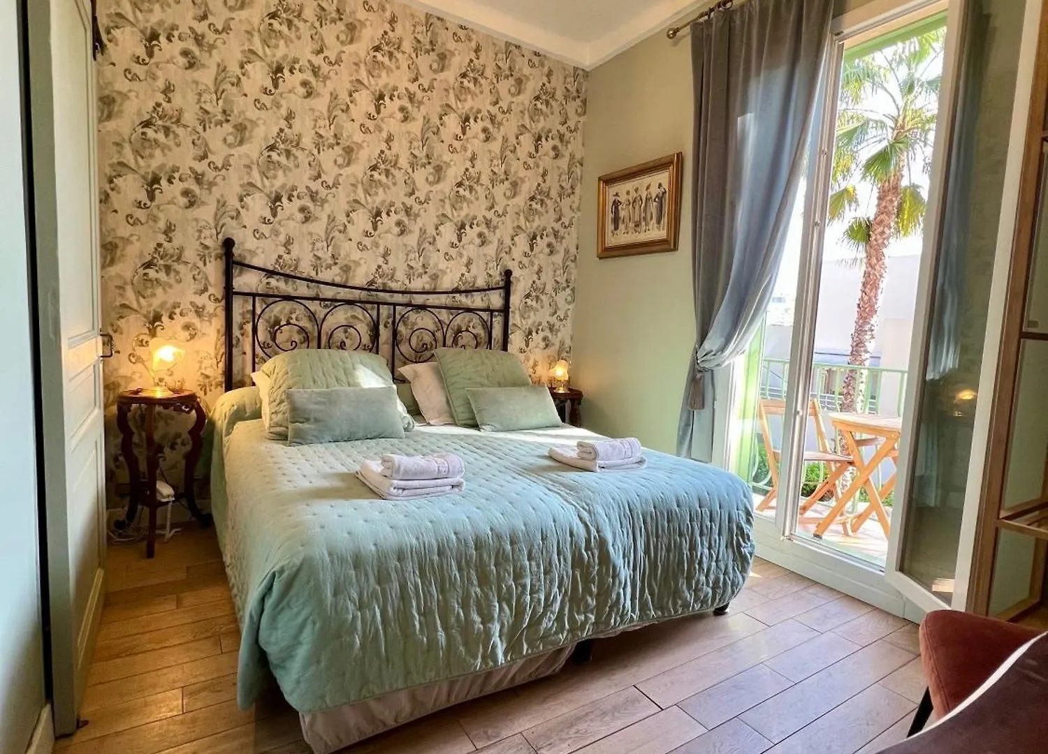 Hotel Le Ponteil Antibes Francia